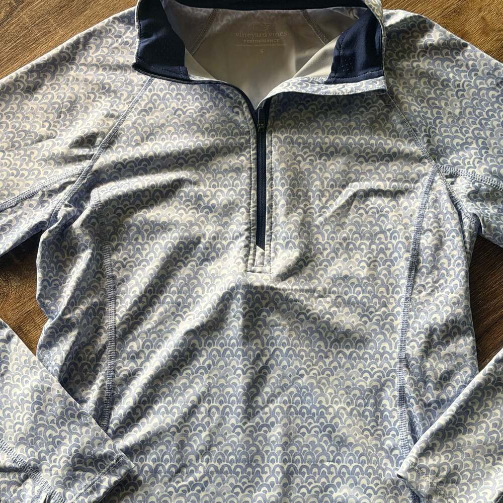 Vineyard Vines Performance Pullover Size Small - Picture 5 of 7